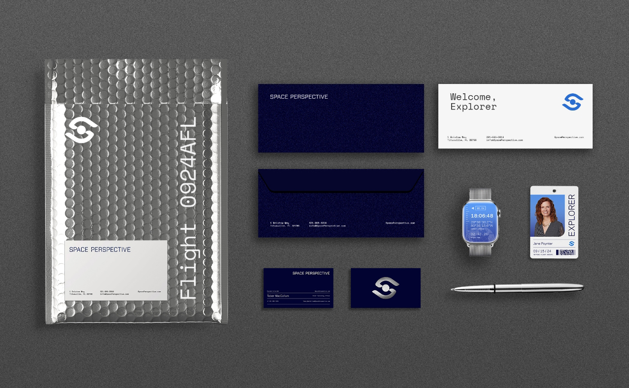 Space Perspective Stationery Package with envelope, notecard, apple watch launch app and space pen